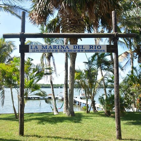 Hotel La Marina Del Rio La Pesca Luaran gambar