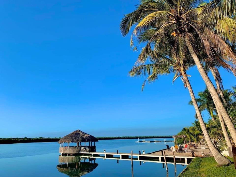 Hotel La Marina Del Rio La Pesca Luaran gambar