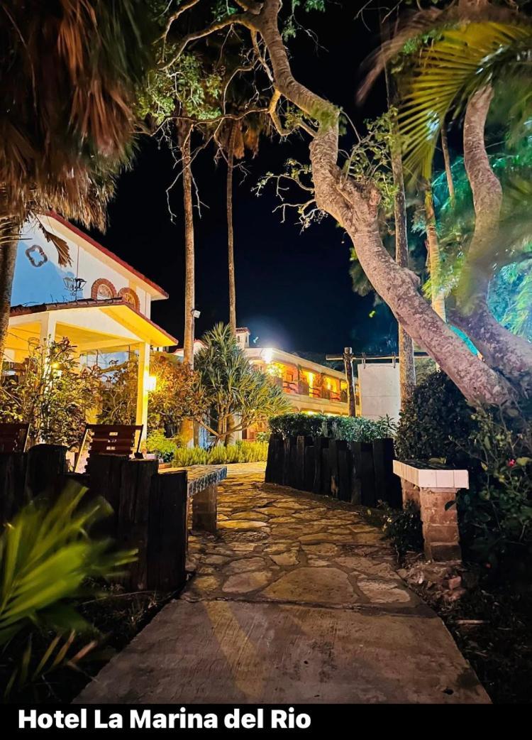 Hotel La Marina Del Rio La Pesca Luaran gambar