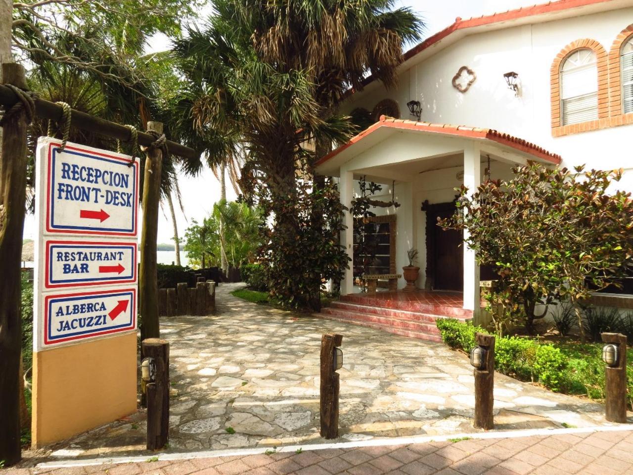 Hotel La Marina Del Rio La Pesca Luaran gambar